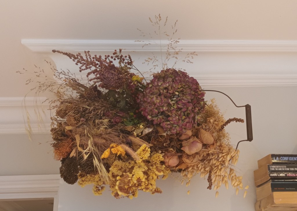 Dried Flowers Have Amassed with&nbsp;Ease